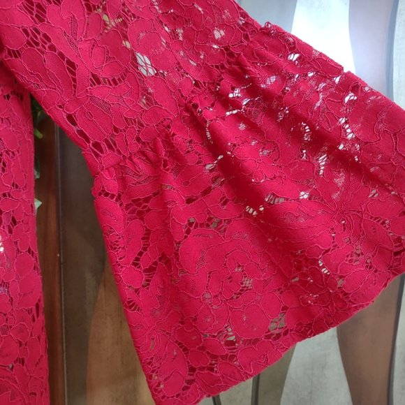 Figuerca @ Flower Woman’s Lace Top - Picture 2 of 4